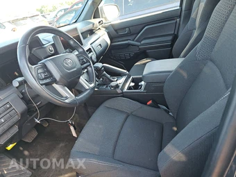 2025 Toyota 4Runner SR5 - miniatura 7