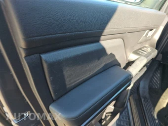2025 Toyota 4Runner SR5 - miniatura 9
