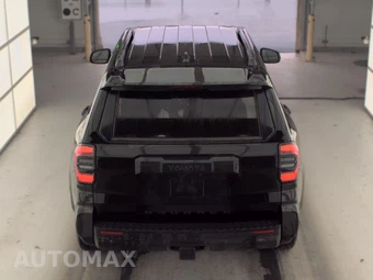 2025 Toyota 4Runner SR5 - miniatura 5