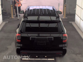 2025 Toyota 4Runner SR5 - miniatura 6