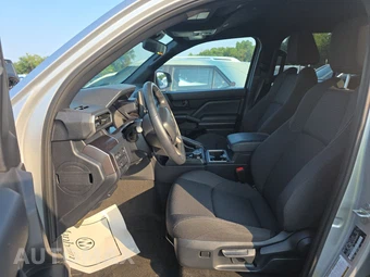 2025 Toyota 4Runner SR5 - miniatura 7