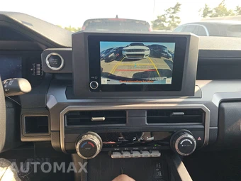 2025 Toyota 4Runner SR5 - miniatura 11