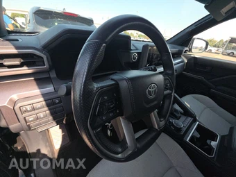 2025 Toyota 4Runner SR5 - miniatura 16