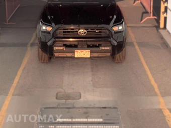 2025 Toyota 4Runner SR5 - miniatura 2