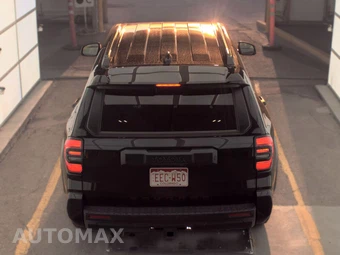 2025 Toyota 4Runner SR5 - miniatura 6