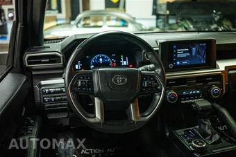 2025 Toyota 4Runner SR5 - miniatura 16
