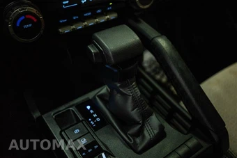 2025 Toyota 4Runner SR5 - miniatura 20