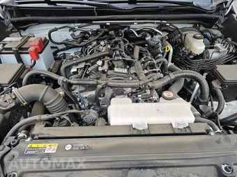 2025 Toyota 4Runner SR5 - miniatura 16