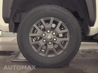 2025 Toyota 4Runner SR5 - miniatura 11