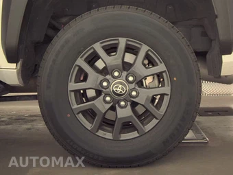 2025 Toyota 4Runner SR5 - miniatura 12
