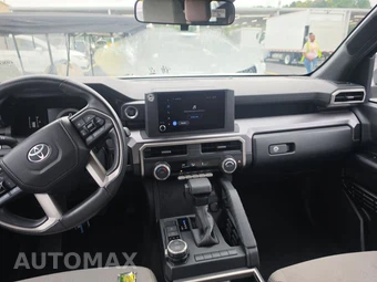 2025 Toyota 4Runner SR5 - miniatura 17