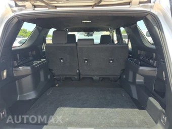 2025 Toyota 4Runner SR5 - miniatura 16