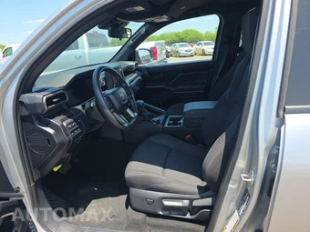 2025 Toyota 4Runner SR5 - miniatura 7
