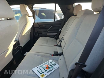2025 Toyota 4Runner SR5 - miniatura 19