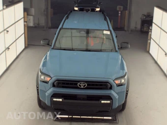 2025 Toyota 4Runner SR5 - miniatura 2