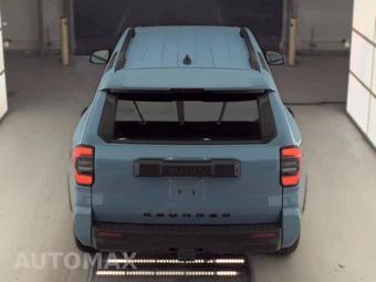 2025 Toyota 4Runner SR5 - miniatura 6