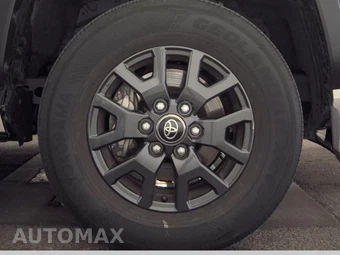 2025 Toyota 4Runner SR5 - miniatura 10