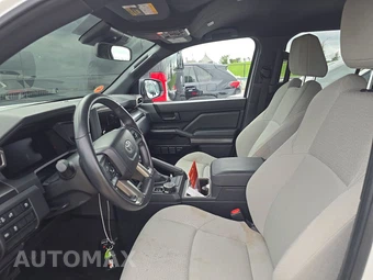 2025 Toyota 4Runner SR5 - miniatura 13