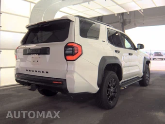 2025 Toyota 4Runner SR5 - miniatura 5