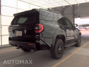 2025 Toyota 4Runner SR5 - miniatura 4