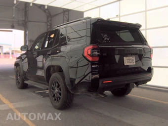 2025 Toyota 4Runner SR5 - miniatura 6