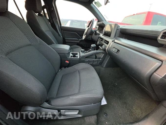 2025 Toyota 4Runner SR5 - miniatura 8
