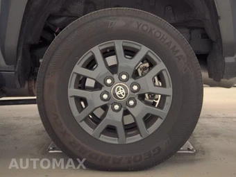 2025 Toyota 4Runner SR5 - miniatura 12