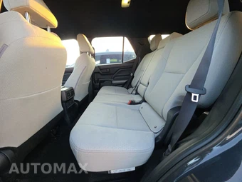 2025 Toyota 4Runner SR5 - miniatura 19