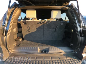 2025 Toyota 4Runner SR5 - miniatura 24