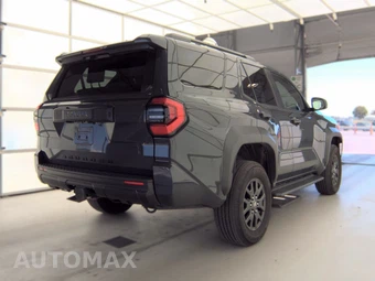2025 Toyota 4Runner SR5 - miniatura 5