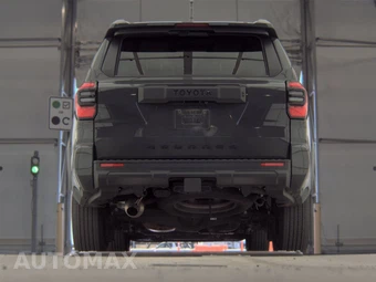 2025 Toyota 4Runner SR5 - miniatura 7