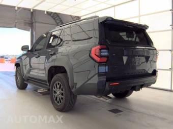 2025 Toyota 4Runner SR5 - miniatura 8