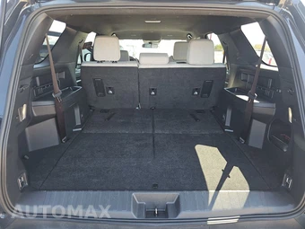 2025 Toyota 4Runner SR5 - miniatura 24