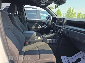 2025 Toyota 4Runner SR5 - miniatura 8