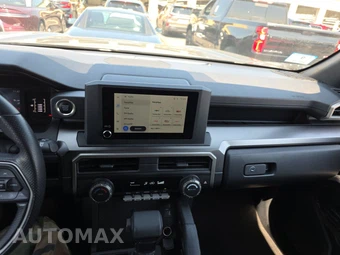 2025 Toyota 4Runner SR5 - miniatura 11