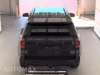 2025 Toyota 4Runner SR5 - miniatura 5