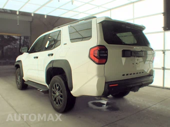 2025 Toyota 4Runner SR5 - miniatura 6