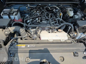 2025 Toyota 4Runner SR5 - miniatura 23