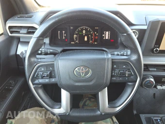 2025 Toyota 4Runner SR5 - miniatura 10