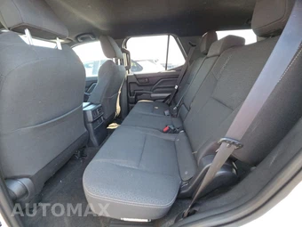 2025 Toyota 4Runner SR5 - miniatura 13