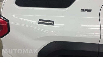 2025 Toyota 4Runner SR5 - miniatura 21