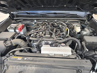 2025 Toyota 4Runner SR5 - miniatura 15