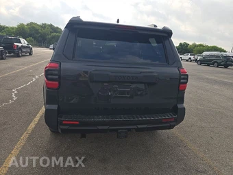 2025 Toyota 4Runner SR5 - miniatura 5
