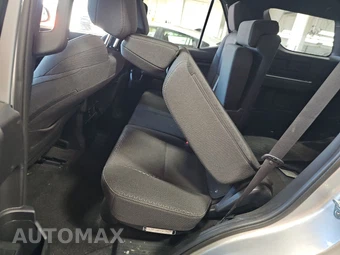 2025 Toyota 4Runner SR5 - miniatura 13