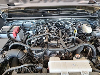 2025 Toyota 4Runner SR5 - miniatura 15
