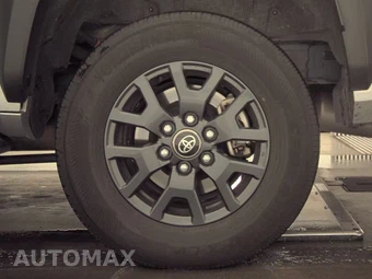 2025 Toyota 4Runner SR5 - miniatura 12