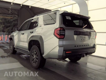 2025 Toyota 4Runner SR5 - miniatura 8