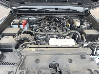 2025 Toyota 4Runner SR5 - miniatura 15
