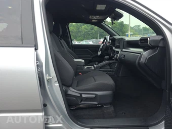 2025 Toyota 4Runner SR5 - miniatura 8