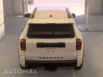 2025 Toyota 4Runner SR5 - miniatura 5